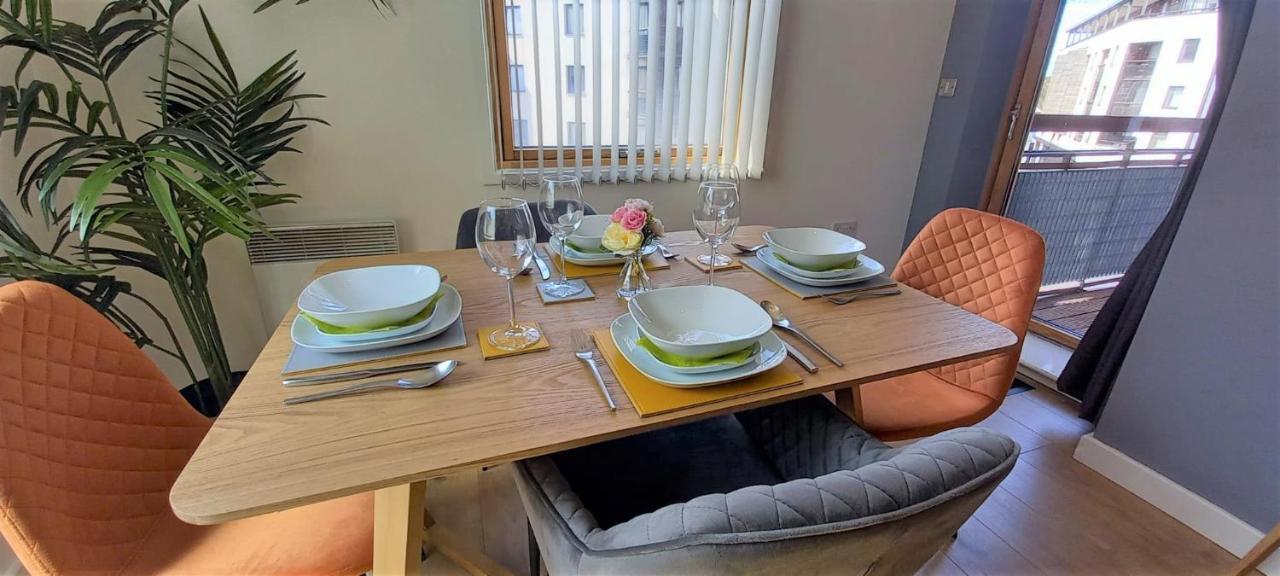 Stunning Modern Coventry City Centre Apartment Exterior photo