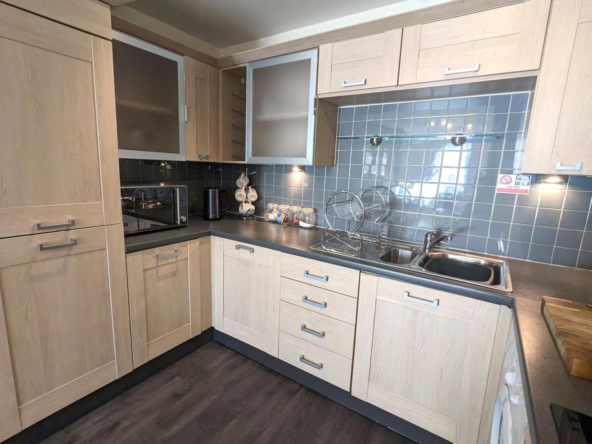 Stunning Modern Coventry City Centre Apartment Exterior photo